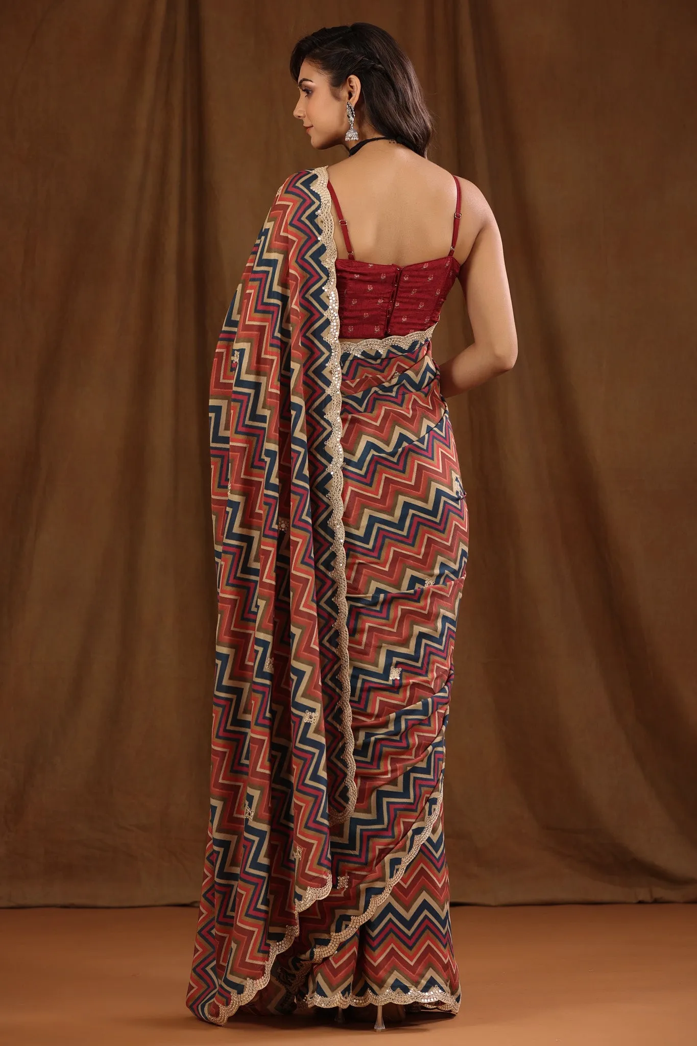 90Z704-NRO Multicolor Chevron Pattern Crepe Georgette Sari