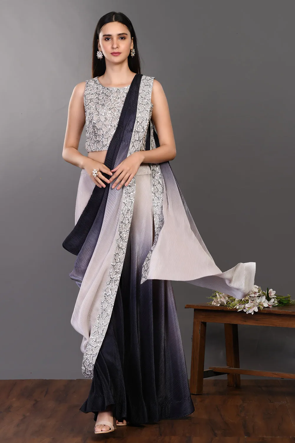 90Z942-RO Grey Black Dual Toned Silk Saree Set