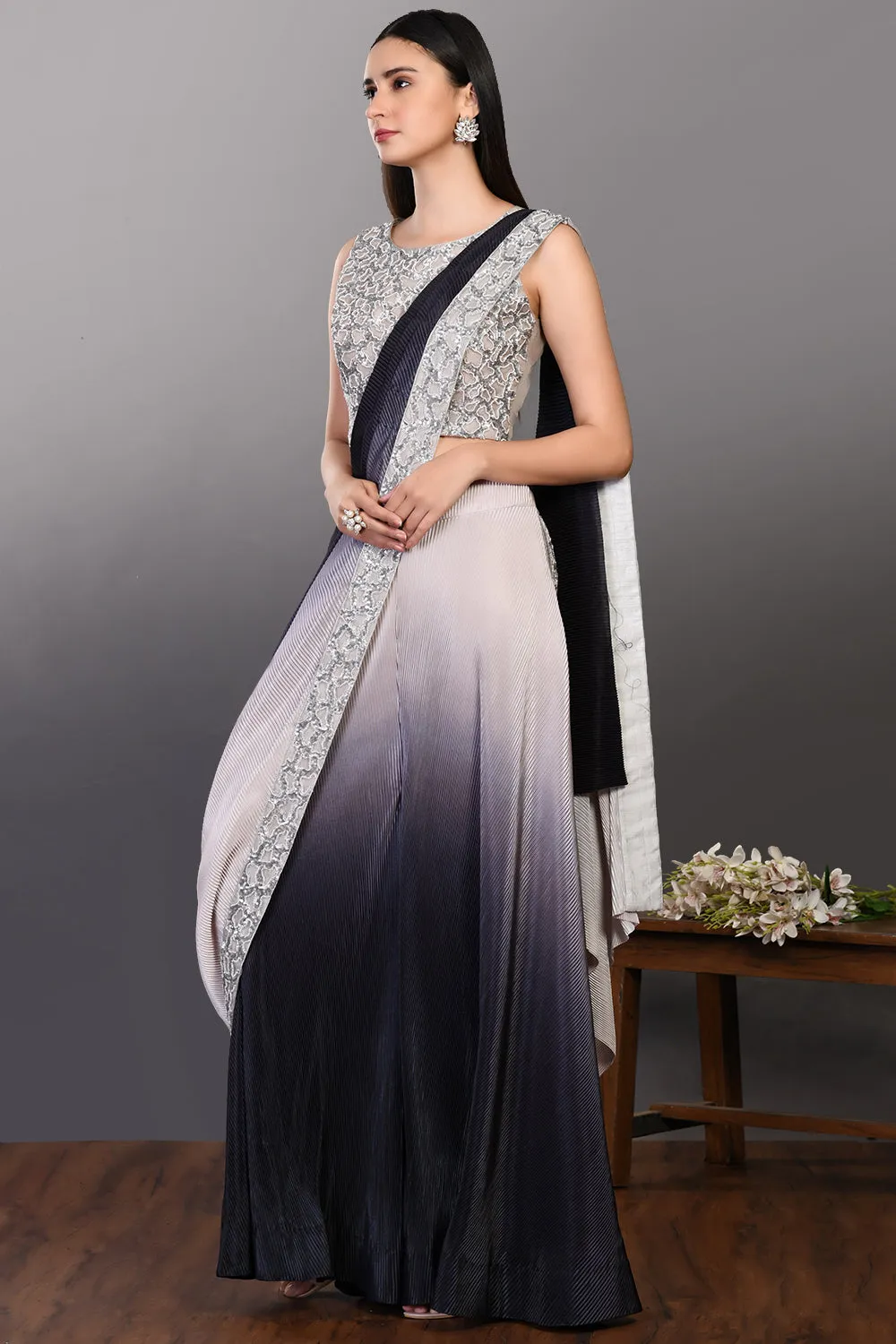 90Z942-RO Grey Black Dual Toned Silk Saree Set