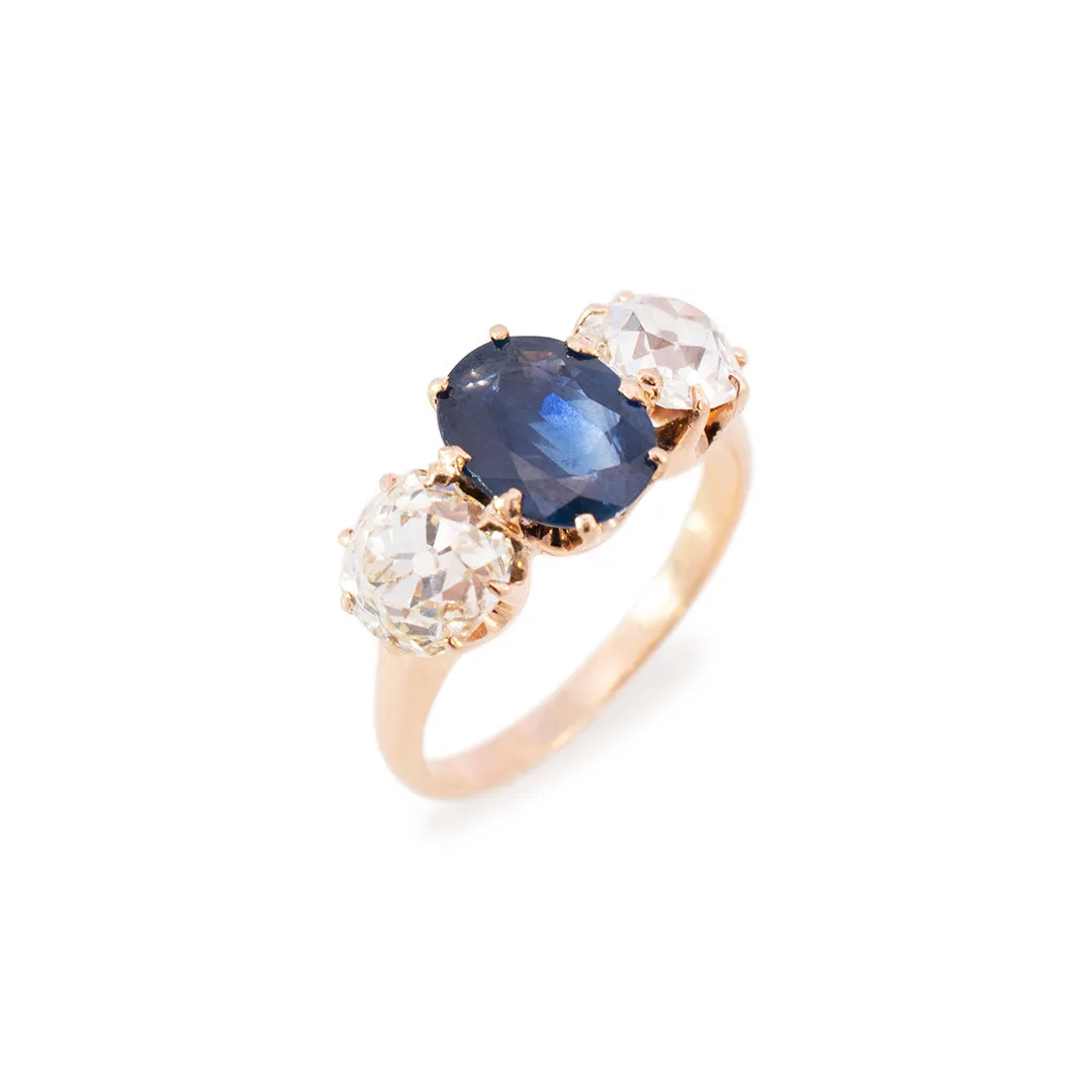 Antique 14K Yellow Gold Natural Oval Sapphire Round Diamond Three Stone Cocktail Ring