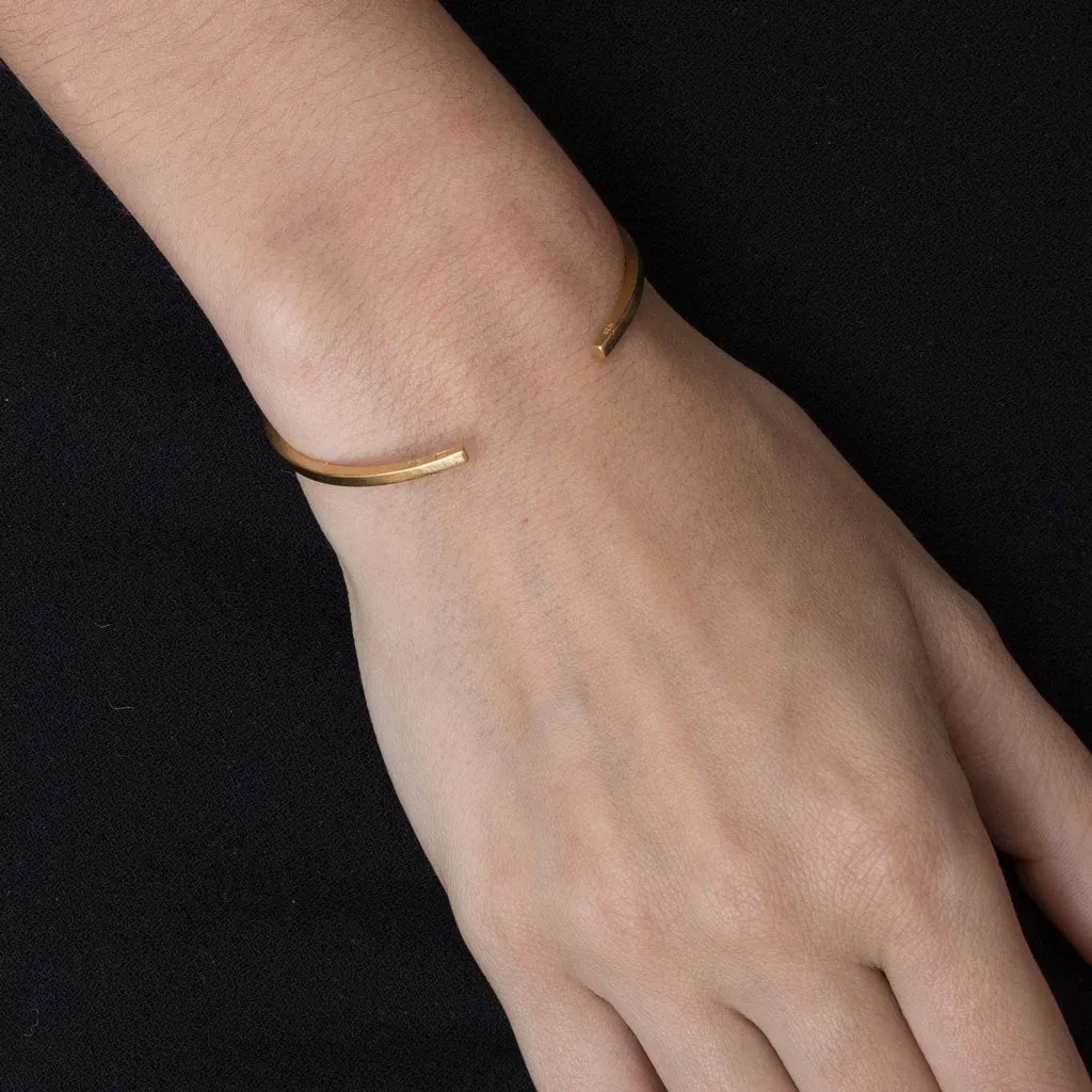 B 419 - Slim Round Bracelet