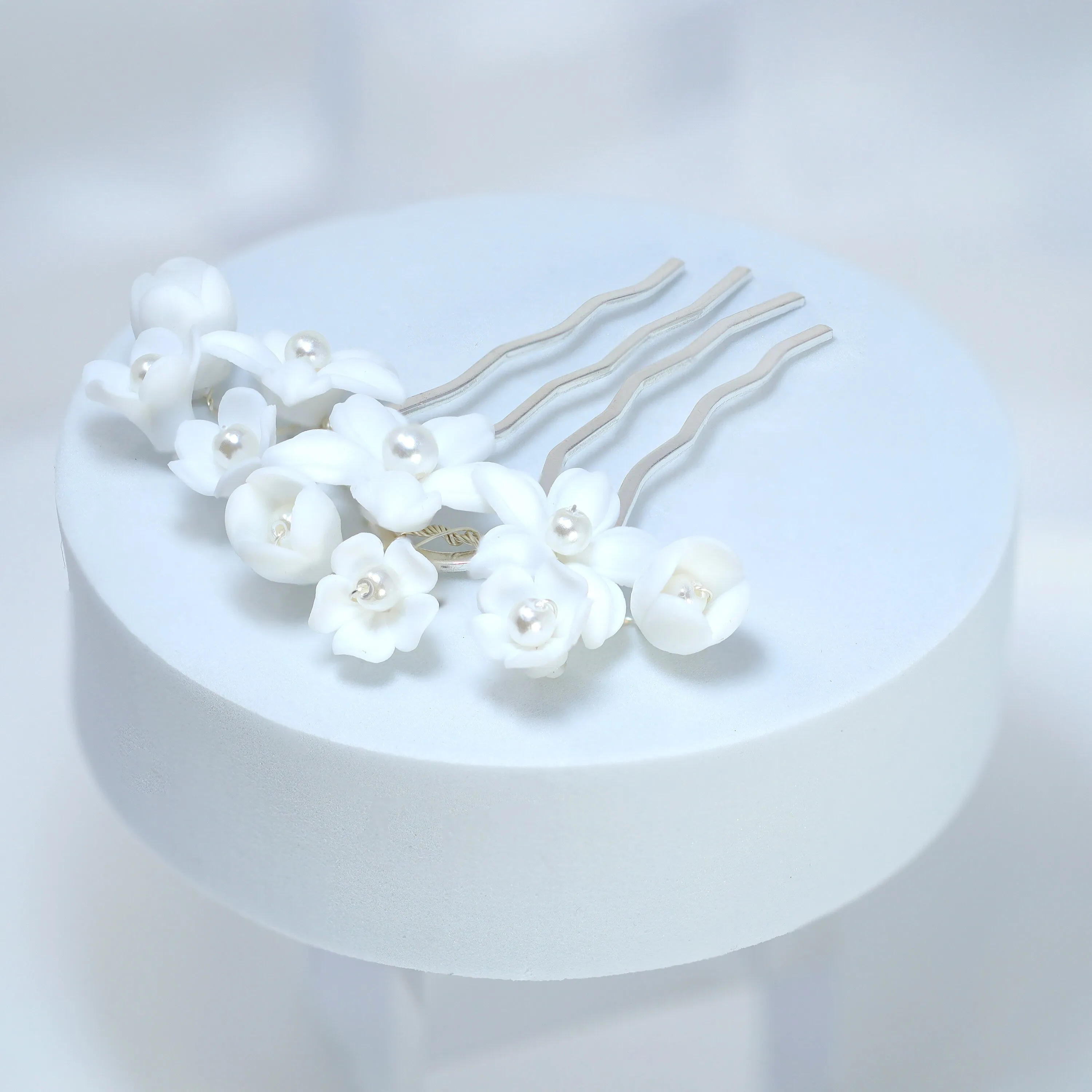 Ceramic White Lily flower Pearl Hair comb,  Bridal Hair piece, Bridal Hair Accessories, Wedding Hair Accessory.