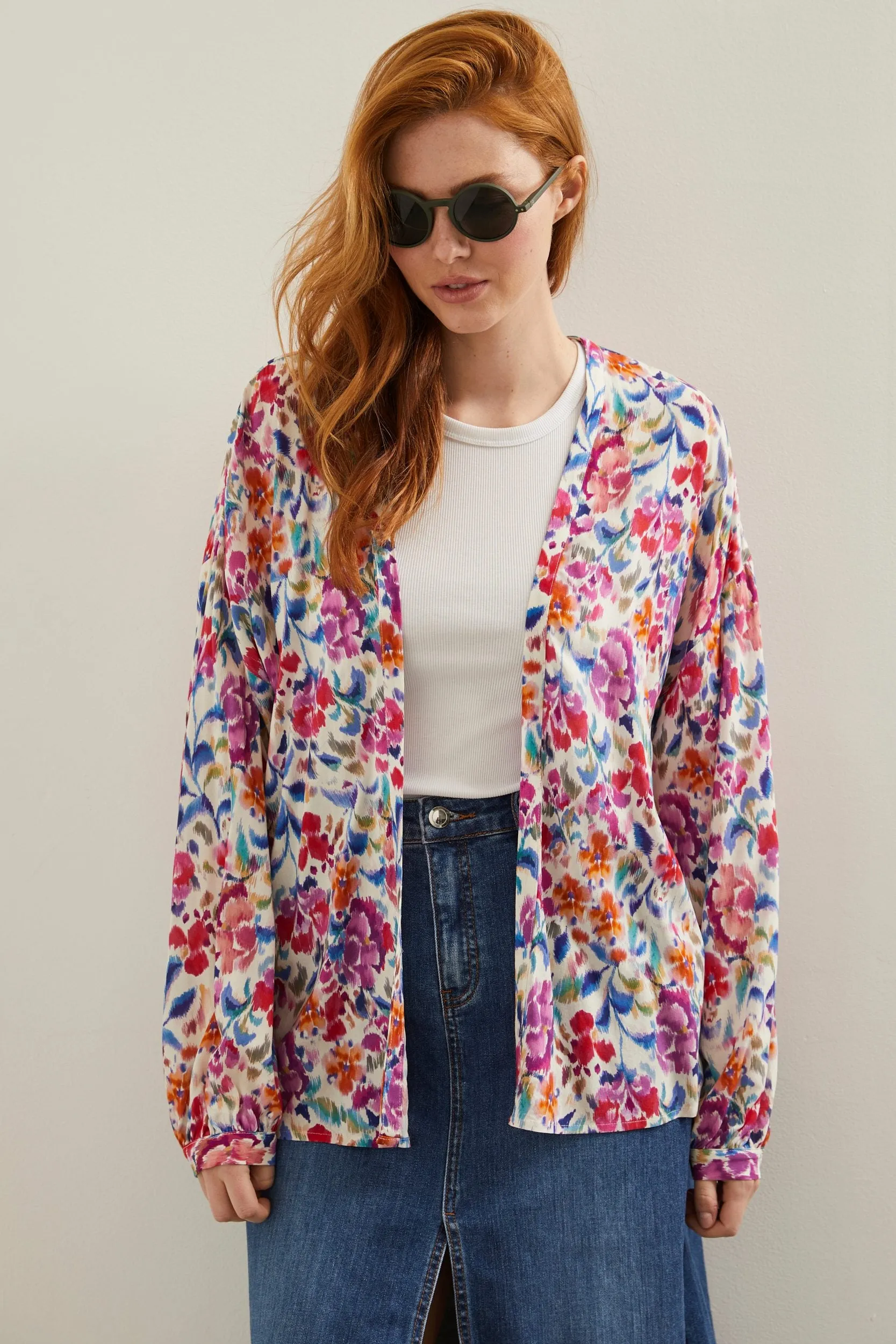 Floral print kimono style top