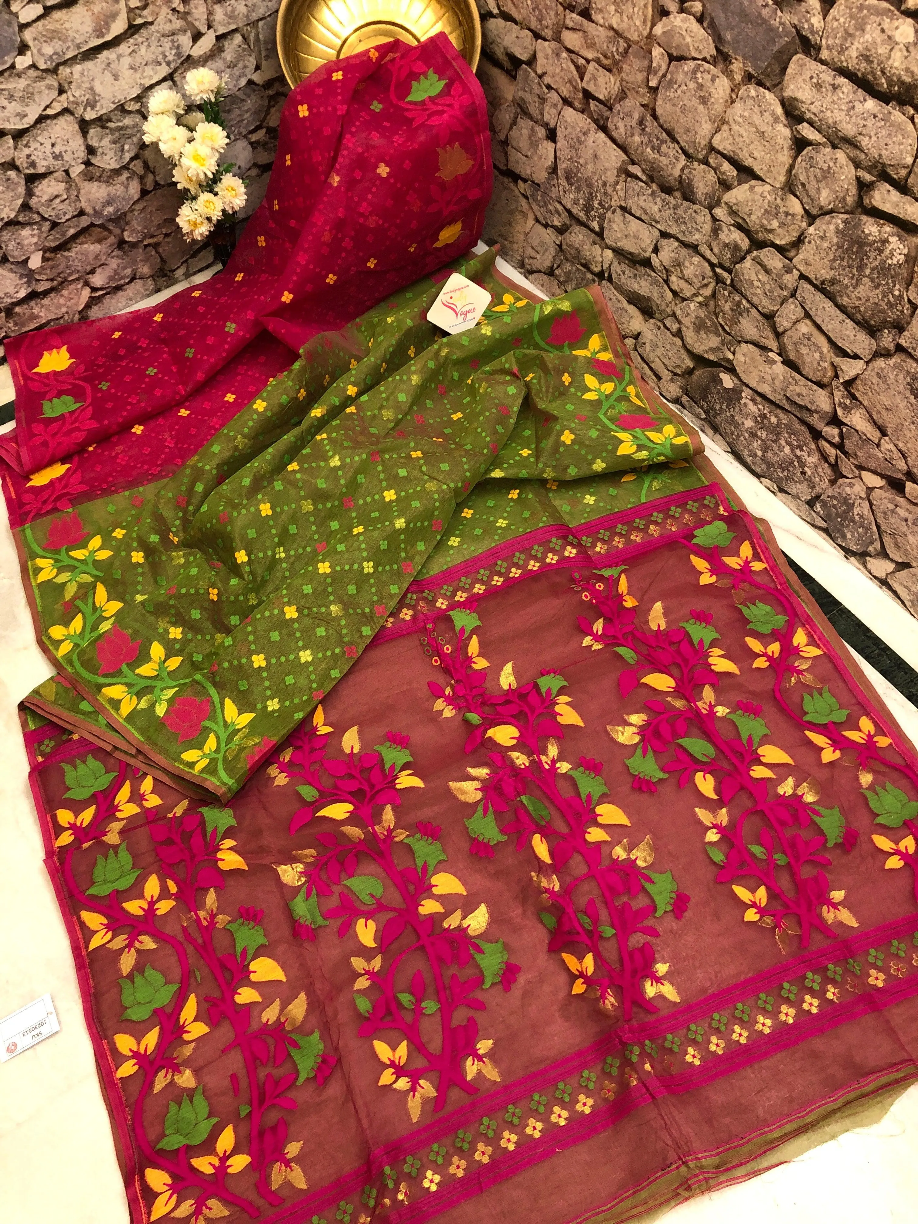 Green and Cerise Color Jamdani Saree with Patli Pallu