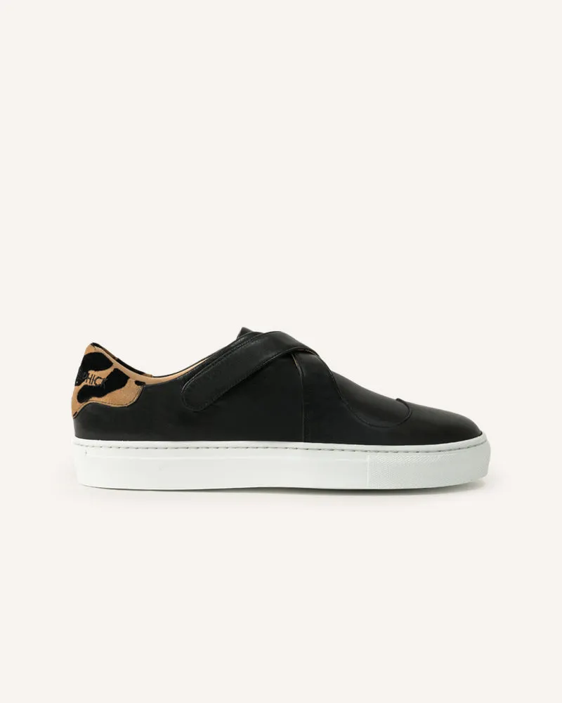 Heart & Sole Black Sneakers