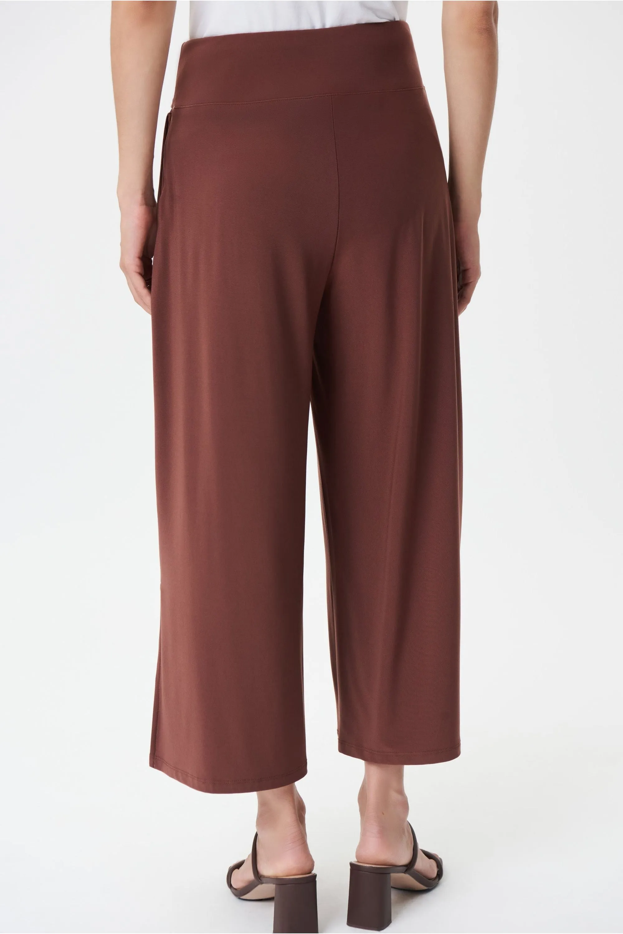 Joseph Ribkoff Crop Pant with Ring Belt - Style 232252