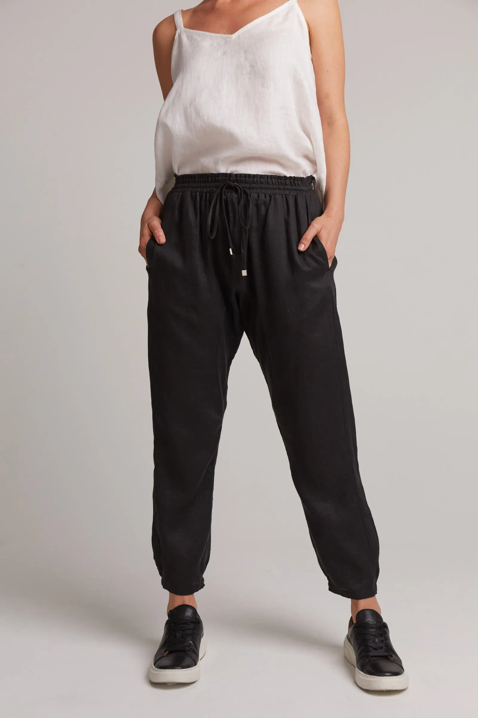 Studio Relaxed Linen Pant - Black