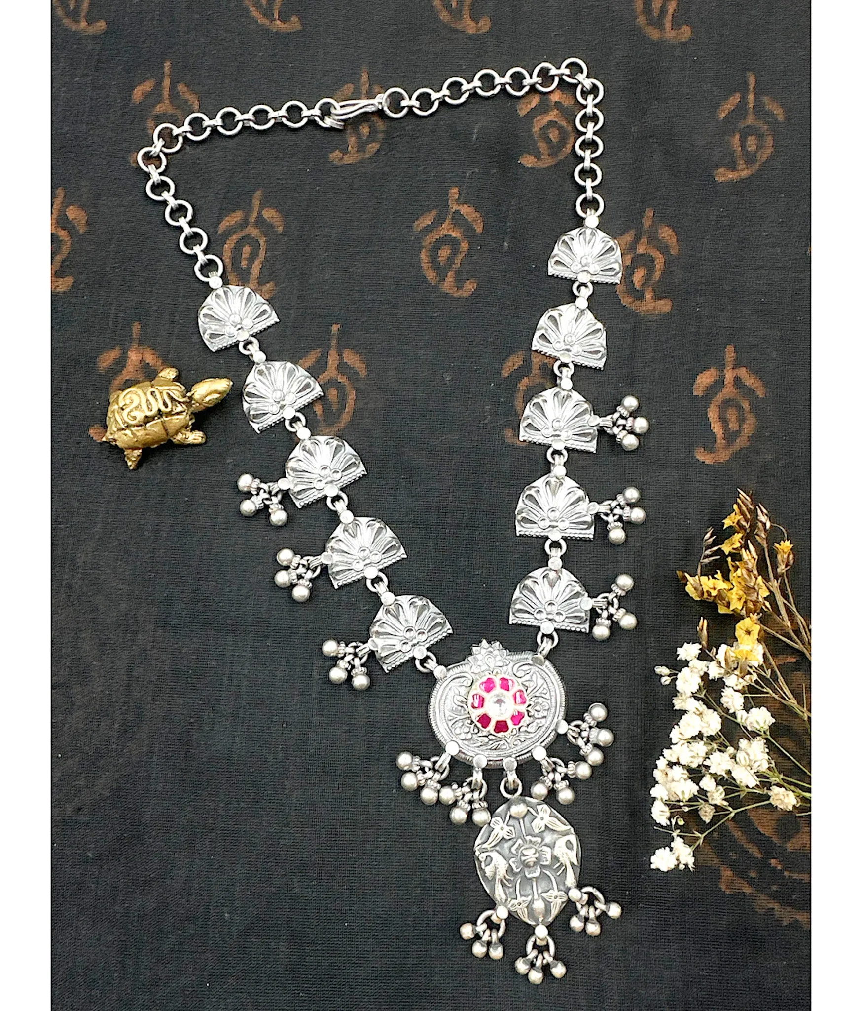 The Vintage Statement Silver Necklace