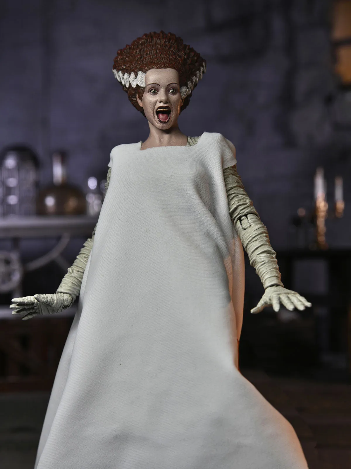 Ultimate Bride of Frankenstein (Colour) - 7 Scale Action Figure - Universal Monsters - NECA Collectibles